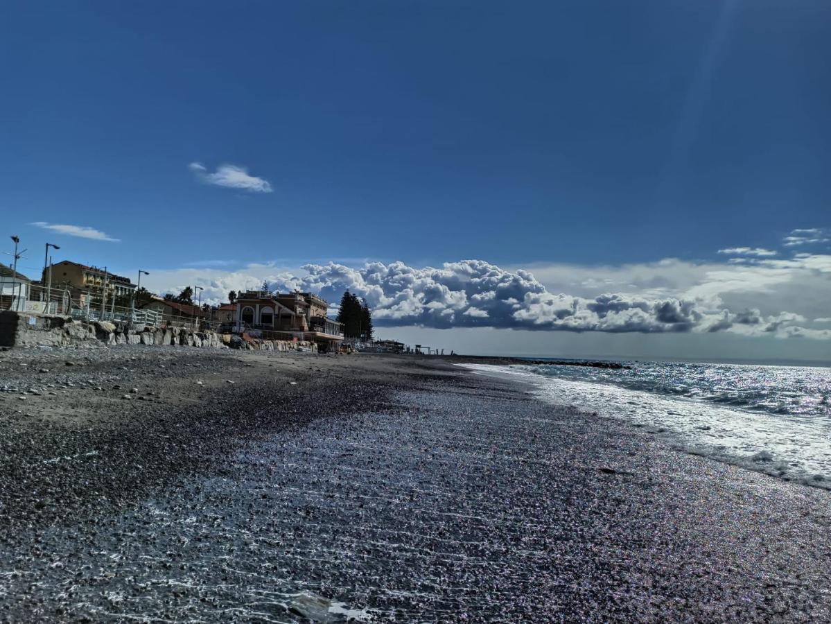 Casa Odello Suite And The Sea Bordighera Ngoại thất bức ảnh